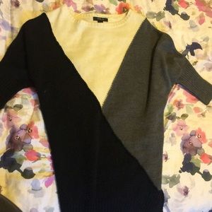 Macy’s sweater size medium